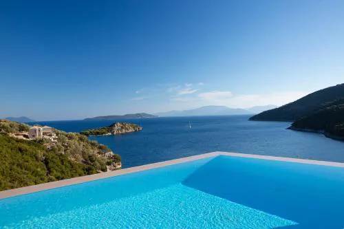 Villa Rosa -Stylish Villa with Private Sea Access