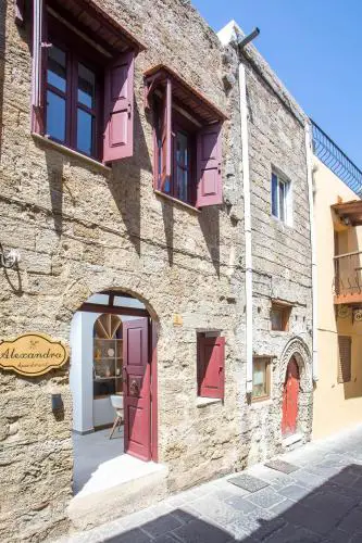 Alexandras Stone House