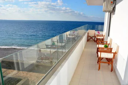 Diogenis seaside apartment