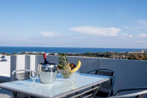 E&A luxury apartment with sea view