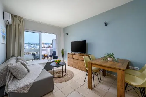 Elli Beach Downtown Apartments