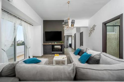Emerald City Apartment