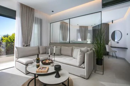 Karma Luxury Suites