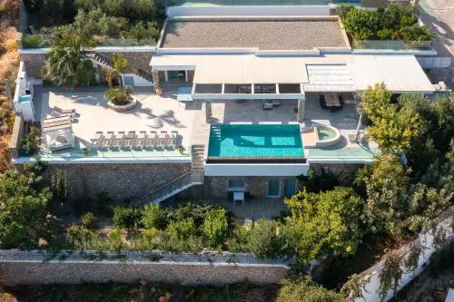 Modern Luxury Villa
