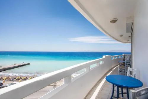 Molos Seaside Apartment