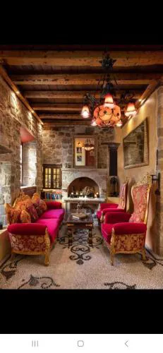Nikos Takis Boutique Fashion hotel