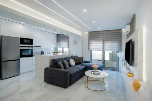 Rhodes Center Luxury Suite