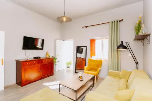 Rhodes Old town apartment manos