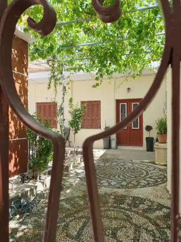Yiannis Sokaki House