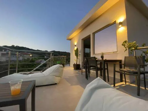 ''Aetheria'' Rooftop Resort with sea view