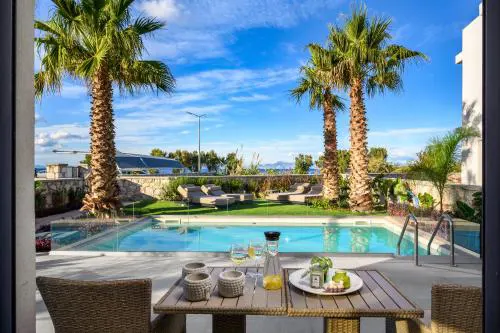 Penélope Beachfront Villas