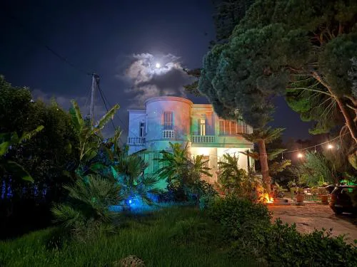 Tower Traditional Pool Villa