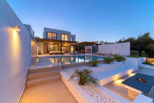 Luna Llena Villas
