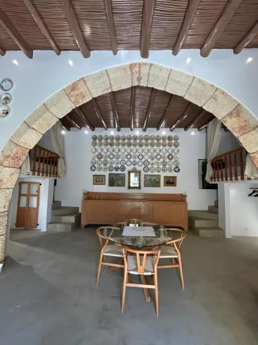 Floura's Casa Tradizionale - Authentic Rhodian Village House