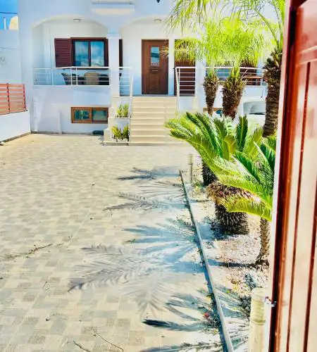 KIDONIA luxury villa