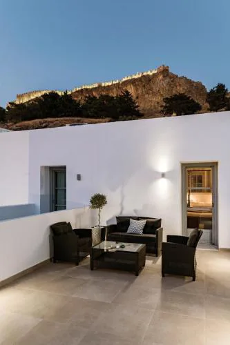 Lindos Calmare Suites