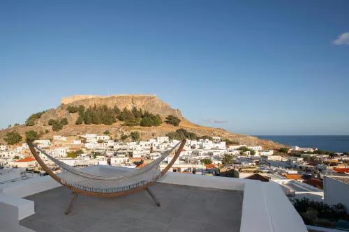 Villa Qupi, sleeps 12, Fully Air-conditioned, stunning views of the Acropolis!