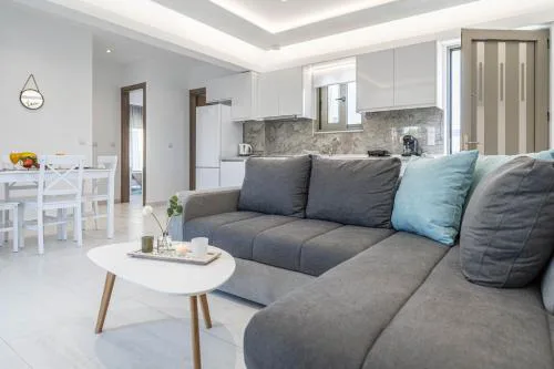 Diorisa House