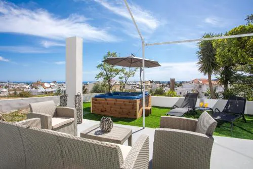 Sunny Villa