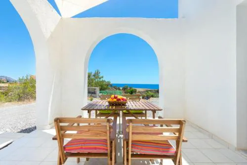 Cosy House in Kiotari with Garden and Terrace