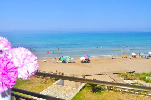Beachfront 2-bed luxury suite - Agios Gordios Corfu Greece