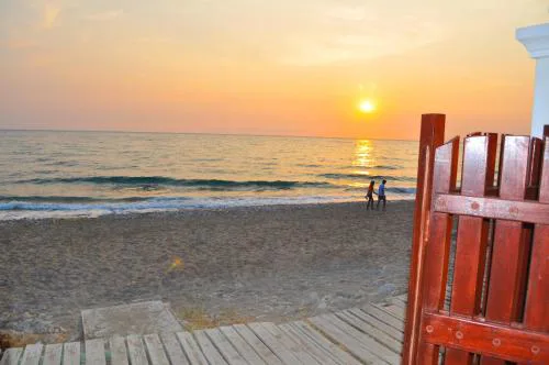 Beachfront holiday house Eftichia