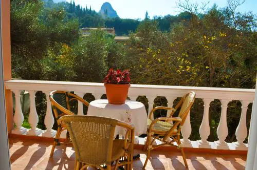 Holiday House Letta very quiet location Agios Gordios Beach