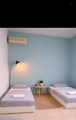 Dennis Rooms Laganas
