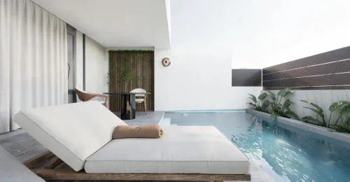 Mr & Mrs Grey Luxury Suites with Private Pools-Laganas