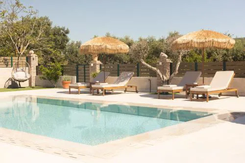 Porta Verde Luxury Residence, By TK Premium Stays