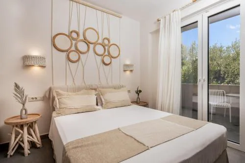 Spiros Family Apts