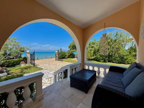 Villa Antonia- Acharavi beach