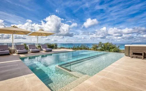 Villa Dominante, a luxurious villa in Corfu by PosarelliVillas