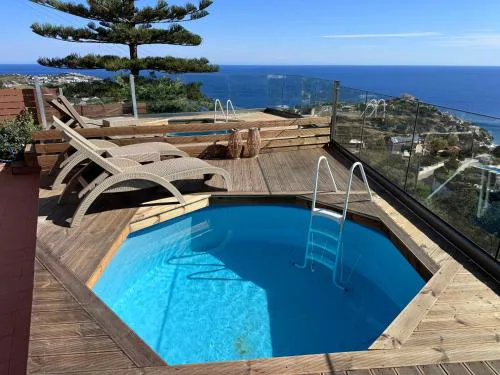 Golden View Suites