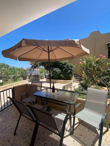 Miros garden in Agia Pelagia 50m from the beach