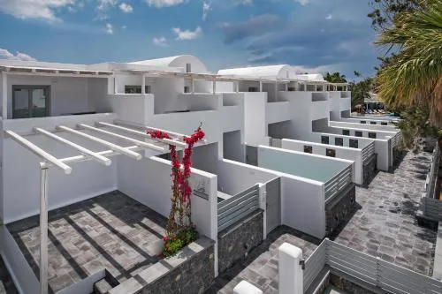 Meltemi Excelsior Suites