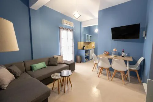 Sunday's Apartments