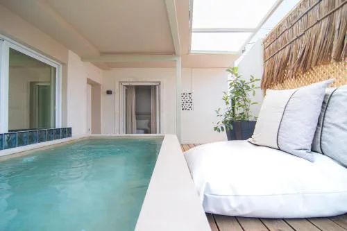 Tango Sunset Villa