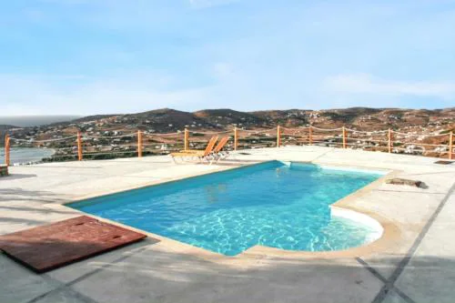 Charming House in Paros, 90 m² with Shared Pool