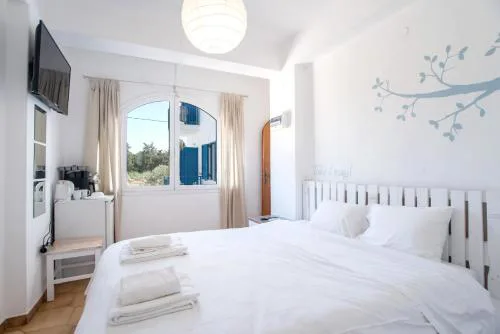 Livadia Seaside Studios 8