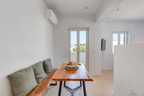 Silver Apartment Aeras