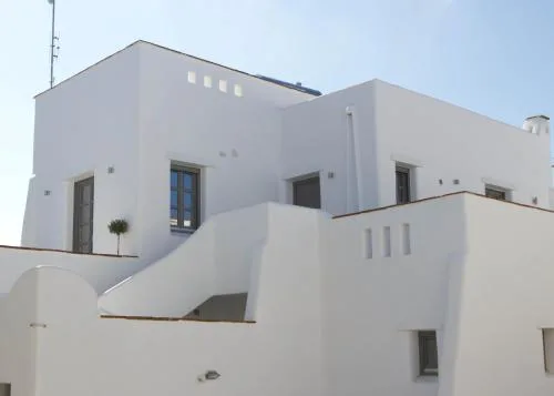 Enosis Apartments - Alia Beach House
