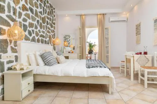 GOLDEN COAST NAXOS