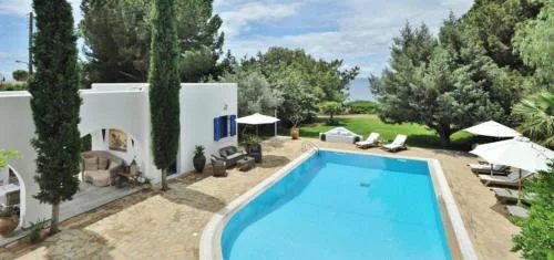 Villa Blue Sapphire