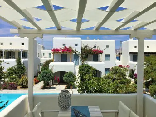 Mykonian Style Pool House 1 w Night Security Guard