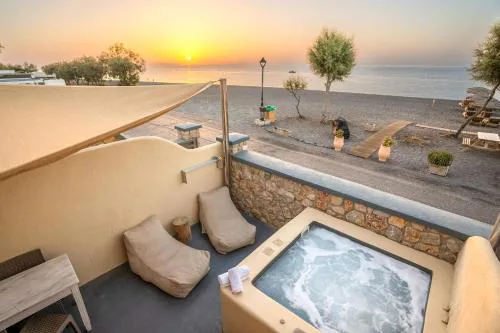 Cyclops Beach Apartments