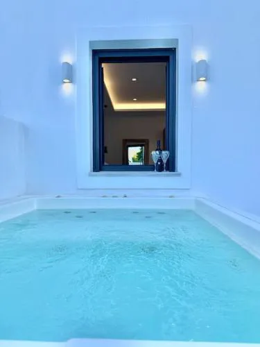 Nostos Suites Kamari