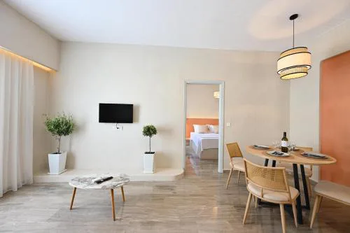 Santorini Family Apartments