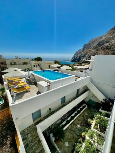 Zacharakis Studios