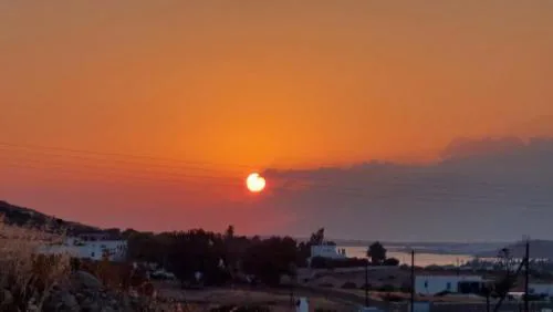 KamaresCozySuites